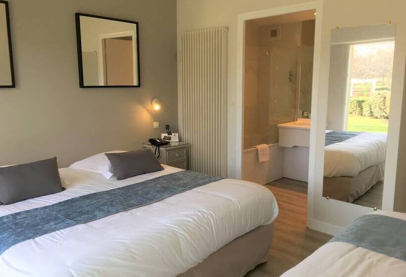 Номер Стандарт Трехместный, Logis Hôtel Val De Vienne