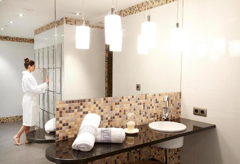 اتاق استاندارد چهار تخته, Mu & Spa