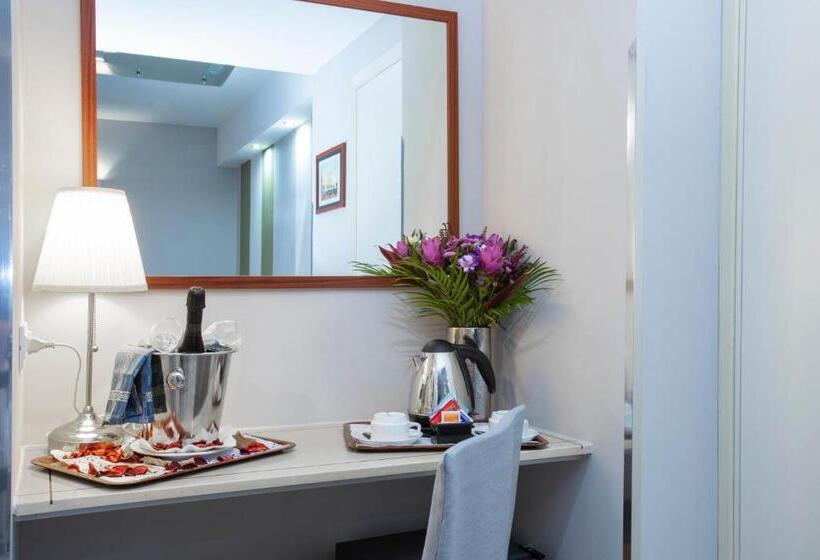 اتاق استاندارد سه نفره, San Paolo