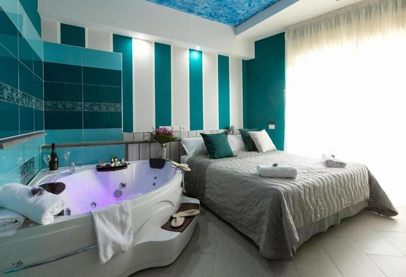 سوئیت جونیور با ماساژ آبی, San Paolo