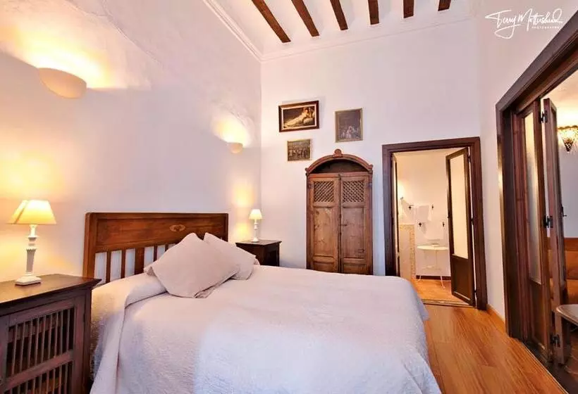 Perhehuone, La Seguiriya