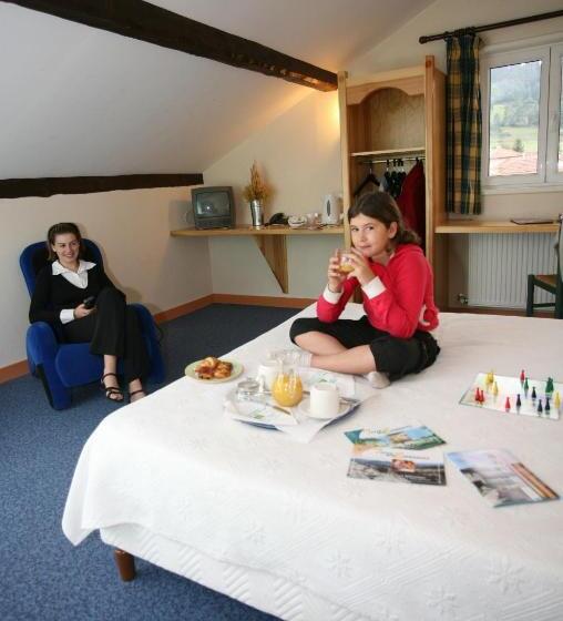 패밀리 룸, Logis Hotel Restaurant Auberge Les Rives De L Arzon
