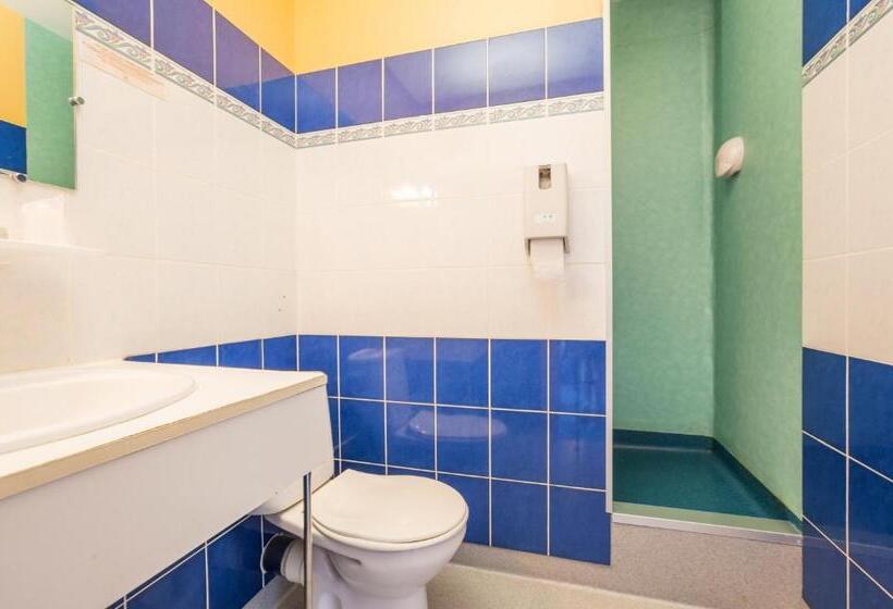 패밀리 룸, Logis Hotel Restaurant Auberge Les Rives De L Arzon