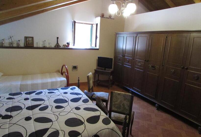 Delüks Oda, Antico Palazzo