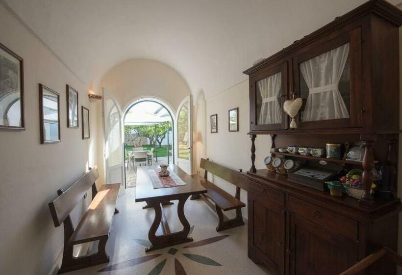 סוויטה נוף לבריכה, Parco Degli Aranci