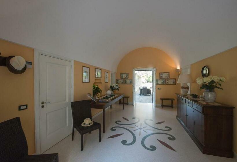 סוויטה נוף לבריכה, Parco Degli Aranci