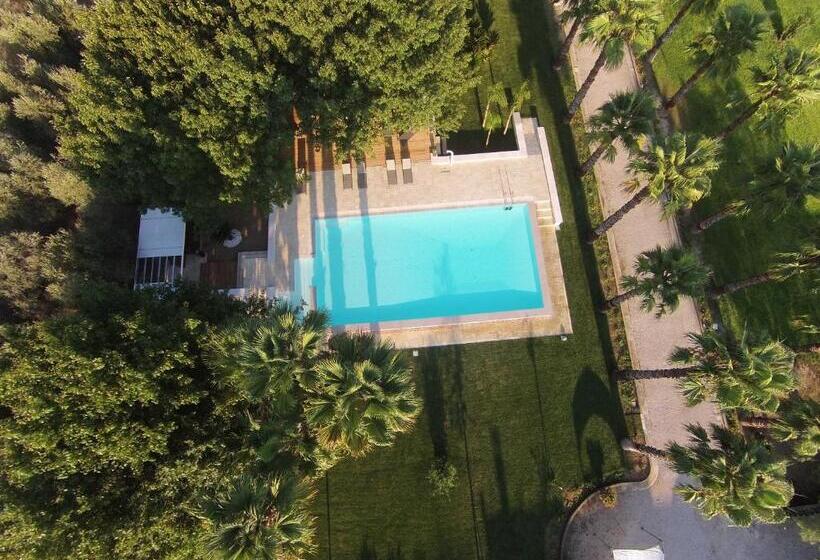 סוויטה נוף לבריכה, Parco Degli Aranci