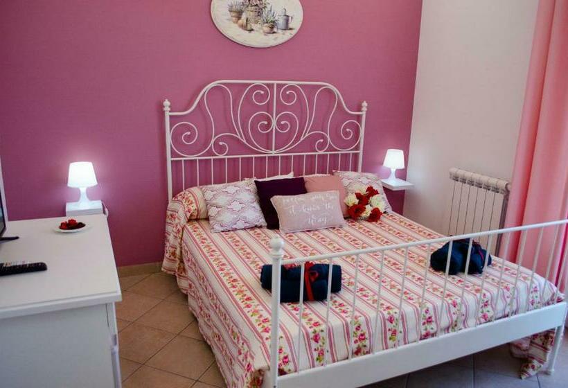 اتاق لوکس با چشمانداز دریا, Villa Longardi