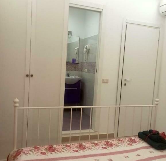 اتاق لوکس با چشمانداز دریا, Villa Longardi