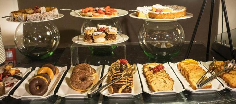 اتاق لوکس با بالکن و چشمانداز دریا, Villa Longardi