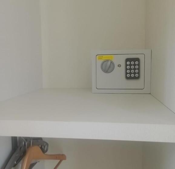 اتاق لوکس با بالکن و چشمانداز دریا, Villa Longardi