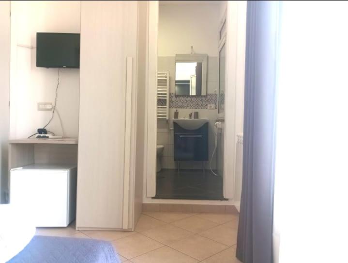 اتاق لوکس با بالکن و چشمانداز دریا, Villa Longardi