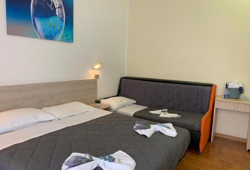 اتاق استاندارد سه نفره, Palma Benessere