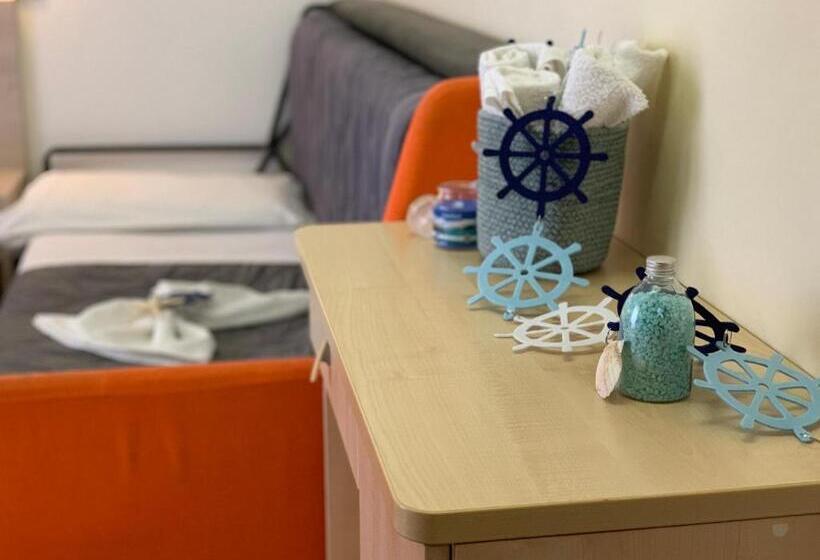 اتاق استاندارد سه نفره, Palma Benessere