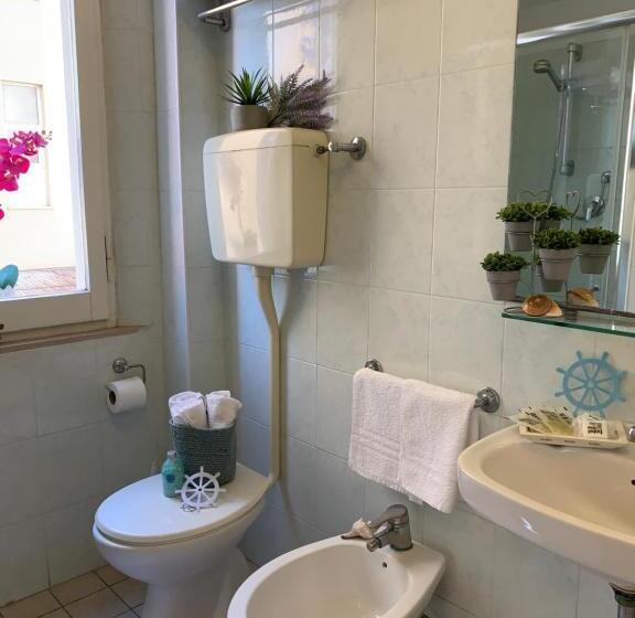 اتاق استاندارد سه نفره, Palma Benessere