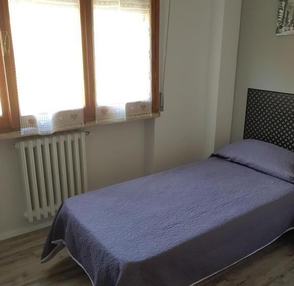 标准单人间, Affittacamere Umberto I