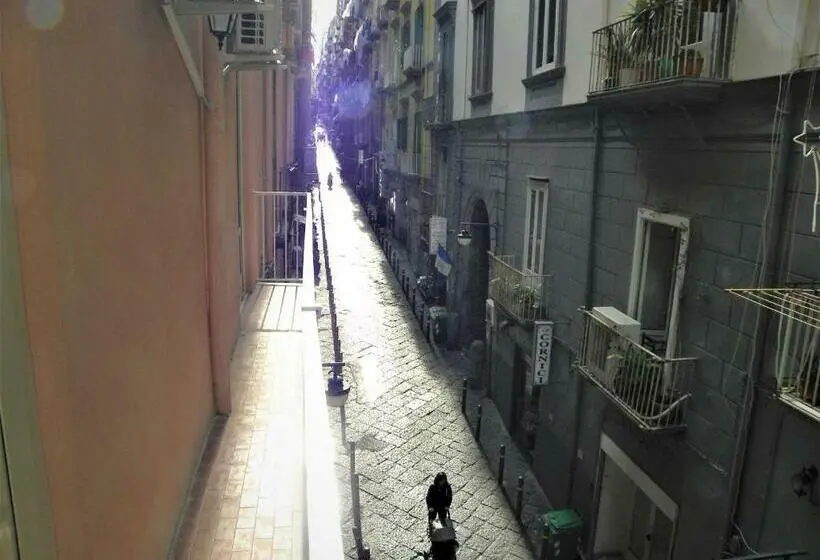 اتاق لوکس با بالکن, B&b Napoli Storica