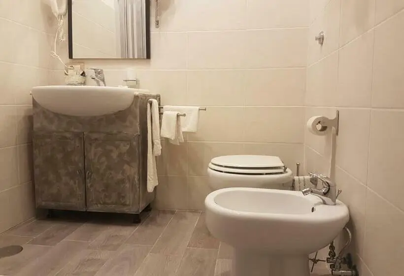 اتاق لوکس با بالکن, B&b Napoli Storica