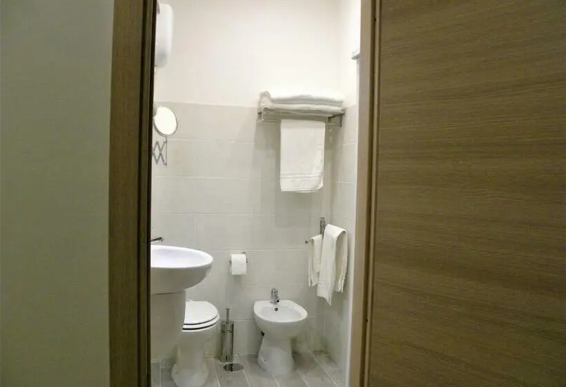 اتاق لوکس با بالکن, B&b Napoli Storica