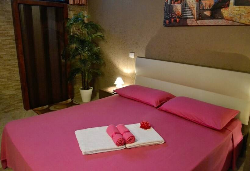 חדר סטנדרט לארבעה, Affittacamere La Tavernetta