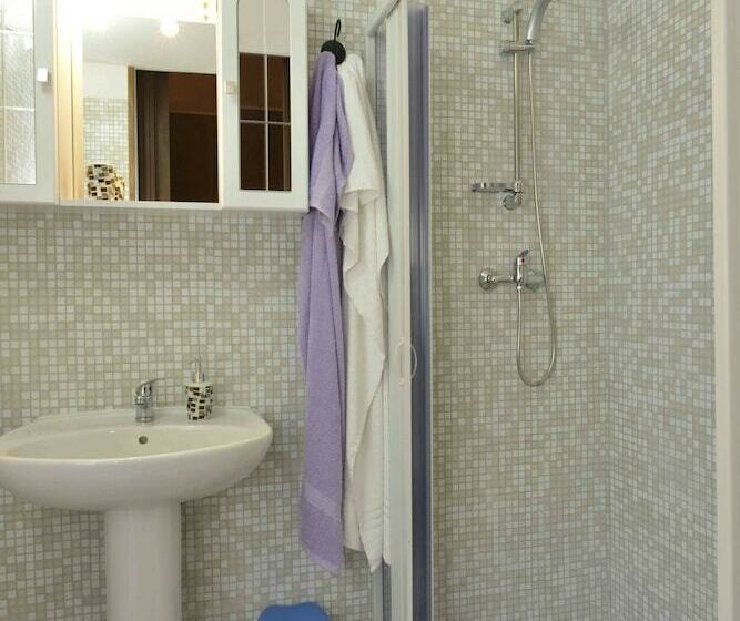 חדר סטנדרט לארבעה, Affittacamere La Tavernetta