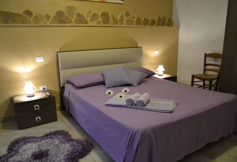 חדר סופריור לארבעה, Affittacamere La Tavernetta