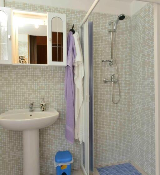 חדר סטנדרט לארבעה, Affittacamere La Tavernetta