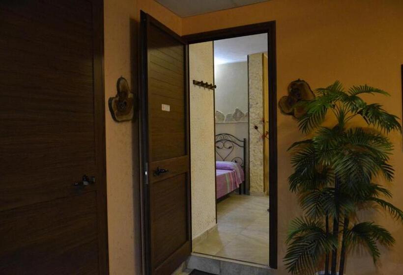 חדר סופריור לארבעה, Affittacamere La Tavernetta