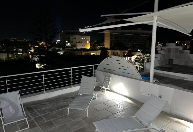 스탠다드 스튜디오 킹침대, Residence Costa Bianca