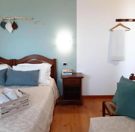 トリプルクラシックルーム, Agriturismo Le Cipressine