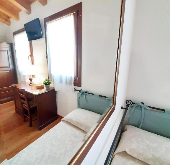 Трехместный Номер Классика, Agriturismo Le Cipressine