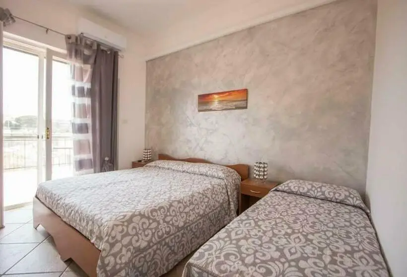 オーシャンビュースタンダードルーム, B&b Posta Di Colonna