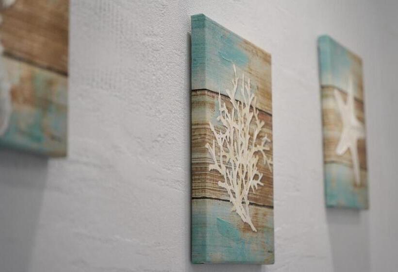 חדר סטנדרט, Canzone Del Sole