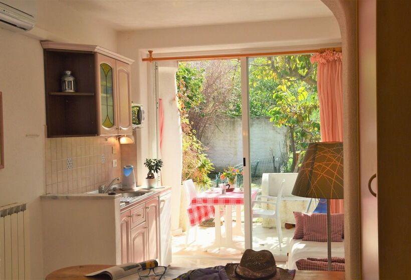 דירת קומפורט חדר שינה 1, Ravino Secret Retreat