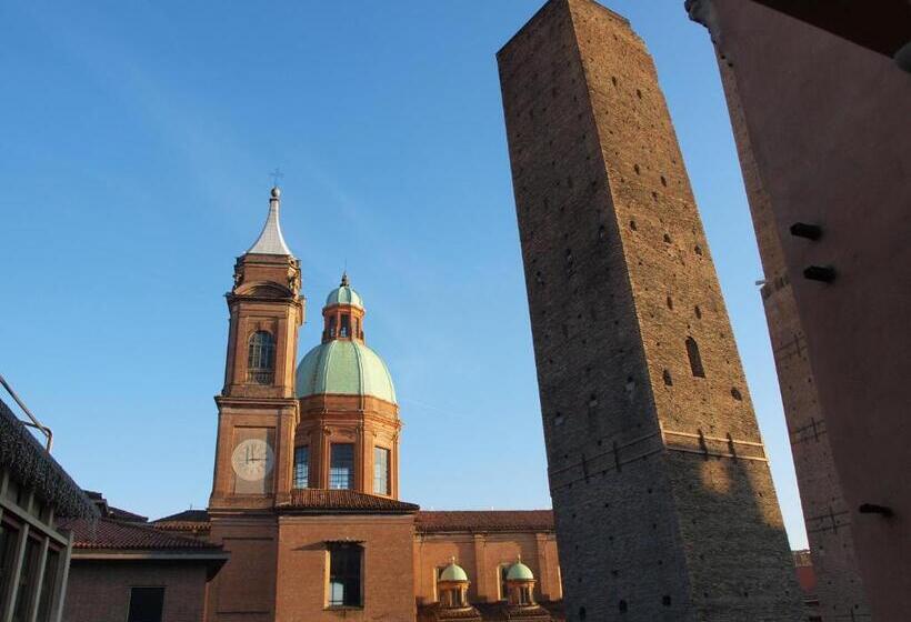 اتاق لوکس با بالکن, Cosmopolitan Central Rooms