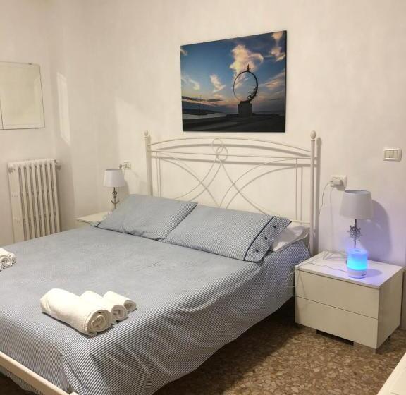 חדר סטנדרט לארבעה, Mare D’amare