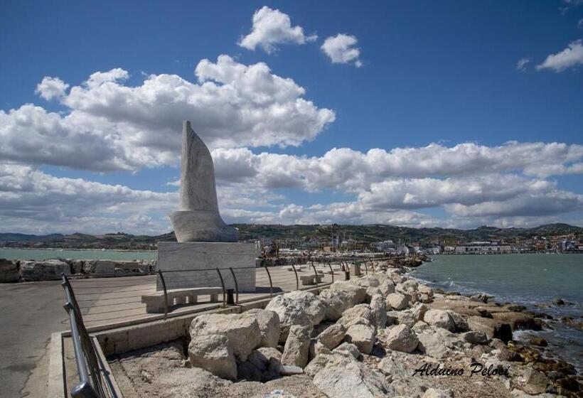 Четырехместный Номер Стандарт, Mare D’amare