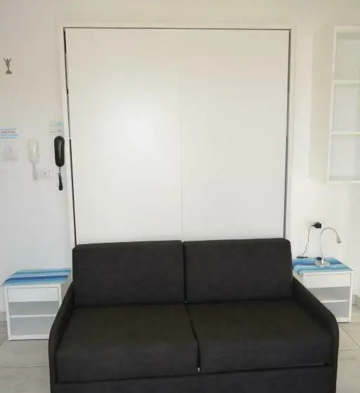 スタンダードスタジオ, Mavip Residence