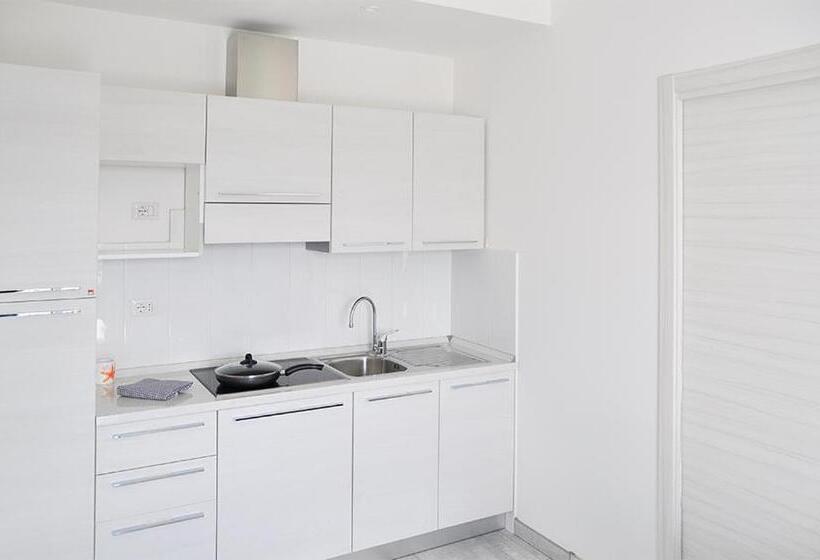 バルコニー付き1ベッドルームアパートメント, Mavip Residence