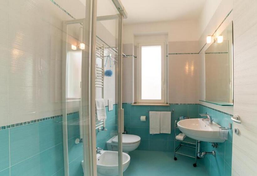 バルコニー付き1ベッドルームアパートメント, Mavip Residence