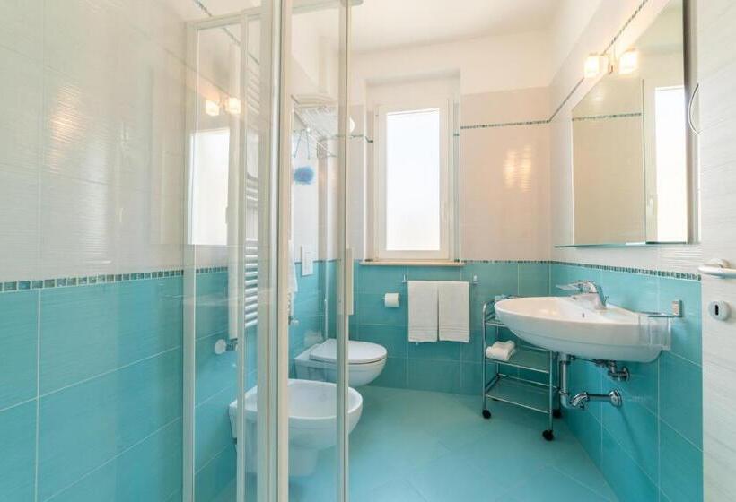 バルコニー付き1ベッドルームアパートメント, Mavip Residence