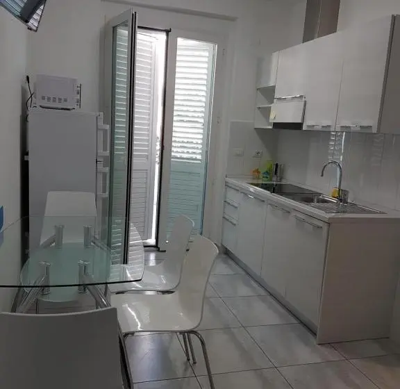 １階の１ベッドルームアパートメント, Mavip Residence