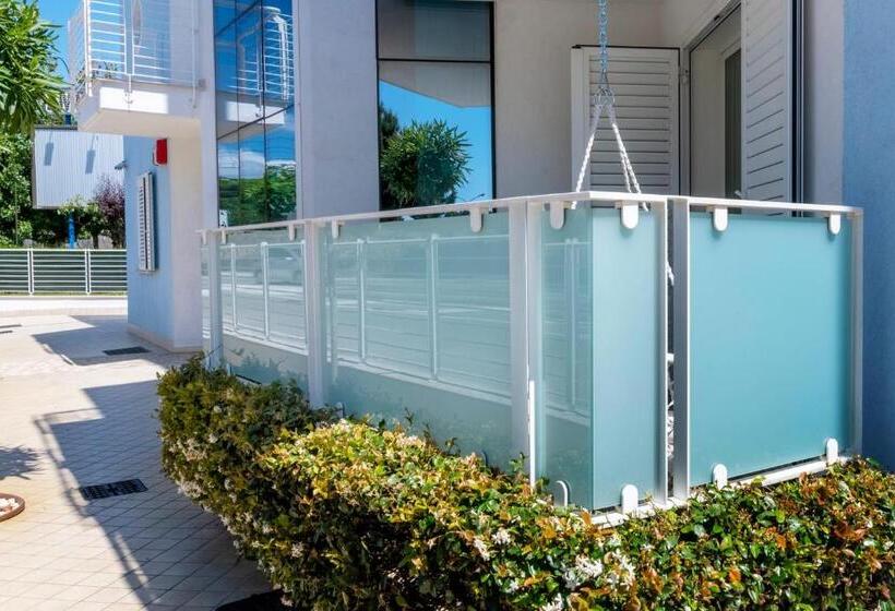 1階の1ベッドルームアパートメント, Mavip Residence