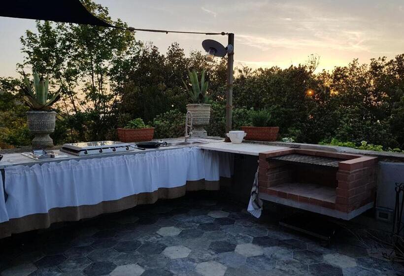اتاق استاندارد با چشم‌انداز دریا, Villa Eugenia
