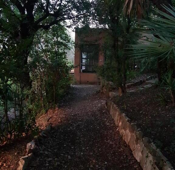 اتاق دوبلکس, Villa Eugenia