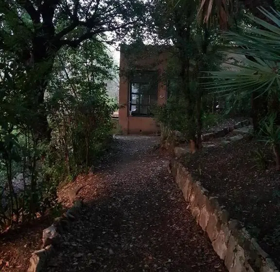 اتاق دوبلکس, Villa Eugenia