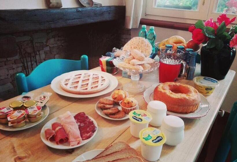 スタンダードシングルルーム, B&b Salighes