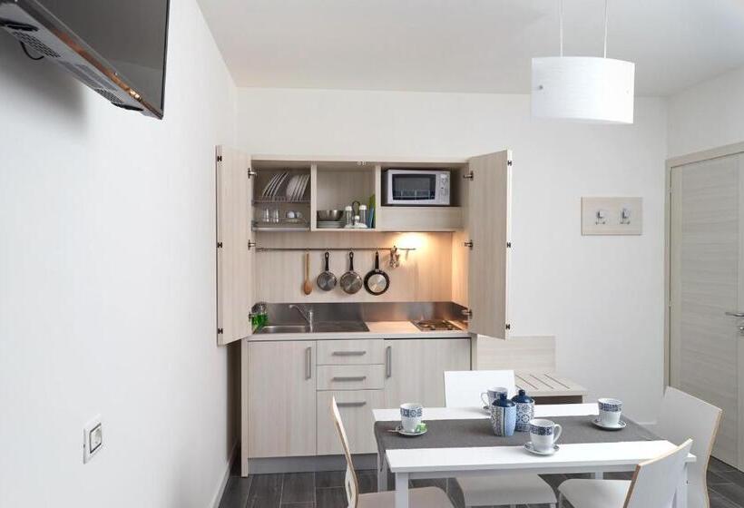 غرفة ديلوكس رباعية, Best Vasto