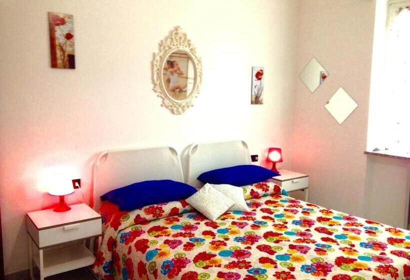 اتاق لوکس با چشم‌انداز شهر, Top Suit Uno   Guest House