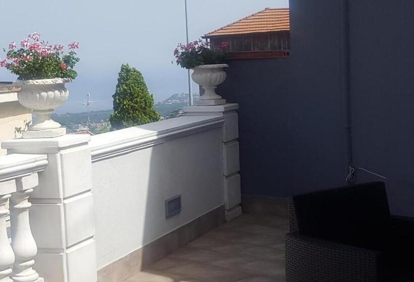 Номер Стандарт Вид на Сад, Dolce Vita